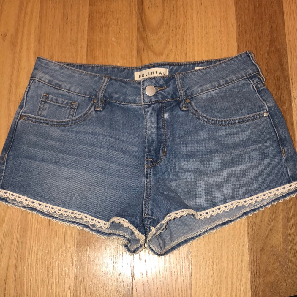 Bullhead jean shorts from Pac Sun